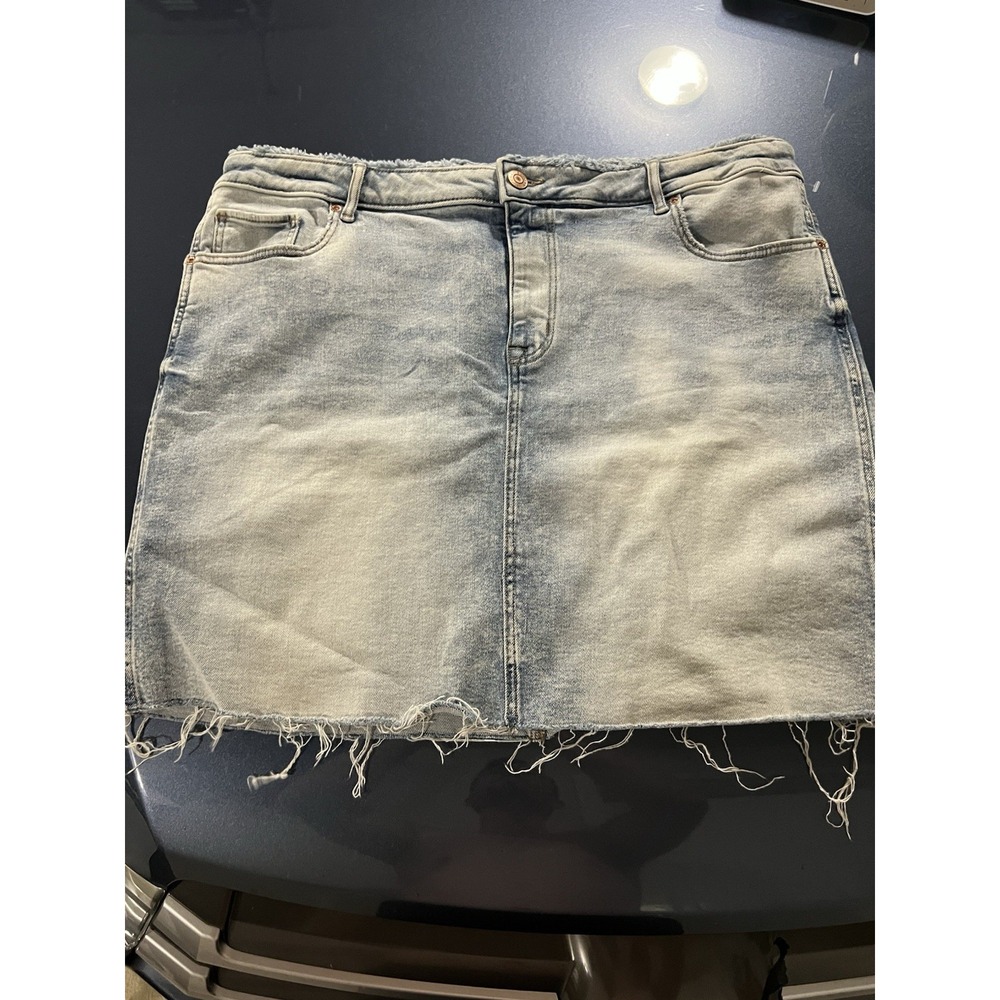 Maurice's Denim Jean Skirt Women's Sz 20W Light Wash Cotton‎ /spandex Blend